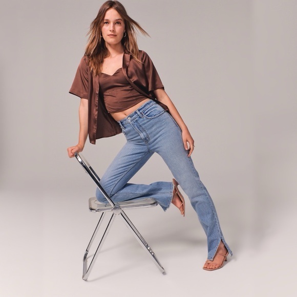 Abercrombie & Fitch Denim - NWT Abercrombie & Fitch Curve Love Ultra High Rise 90s Straight Jean, 27